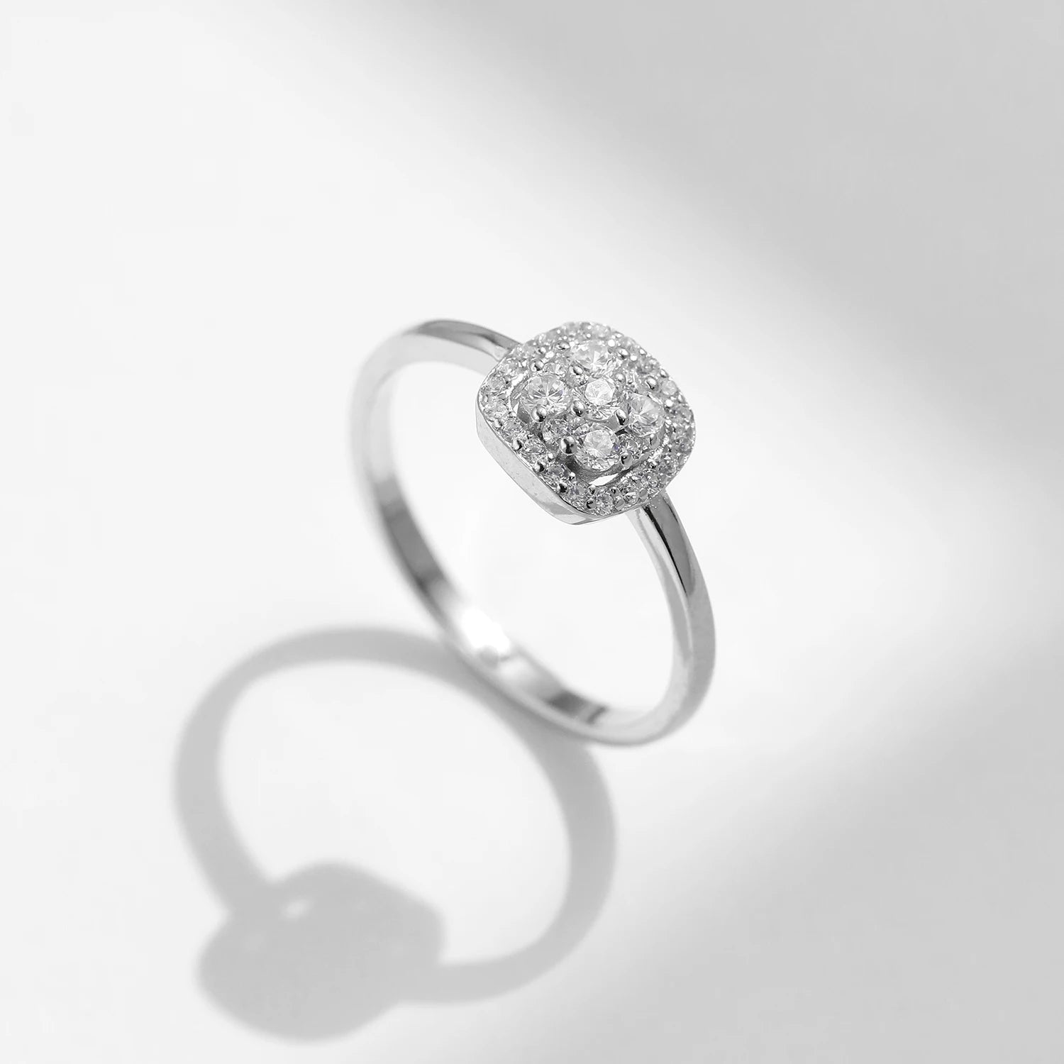 Luminous D-Clarity Moissanite Ring